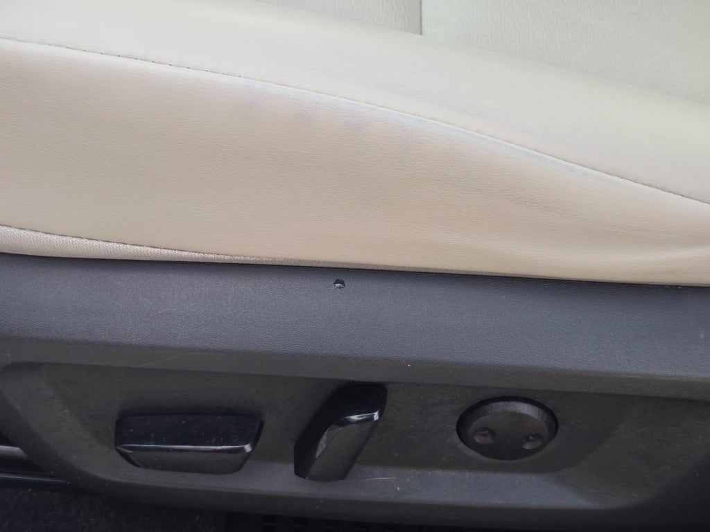 Used 2023 White Nissan SV image 22