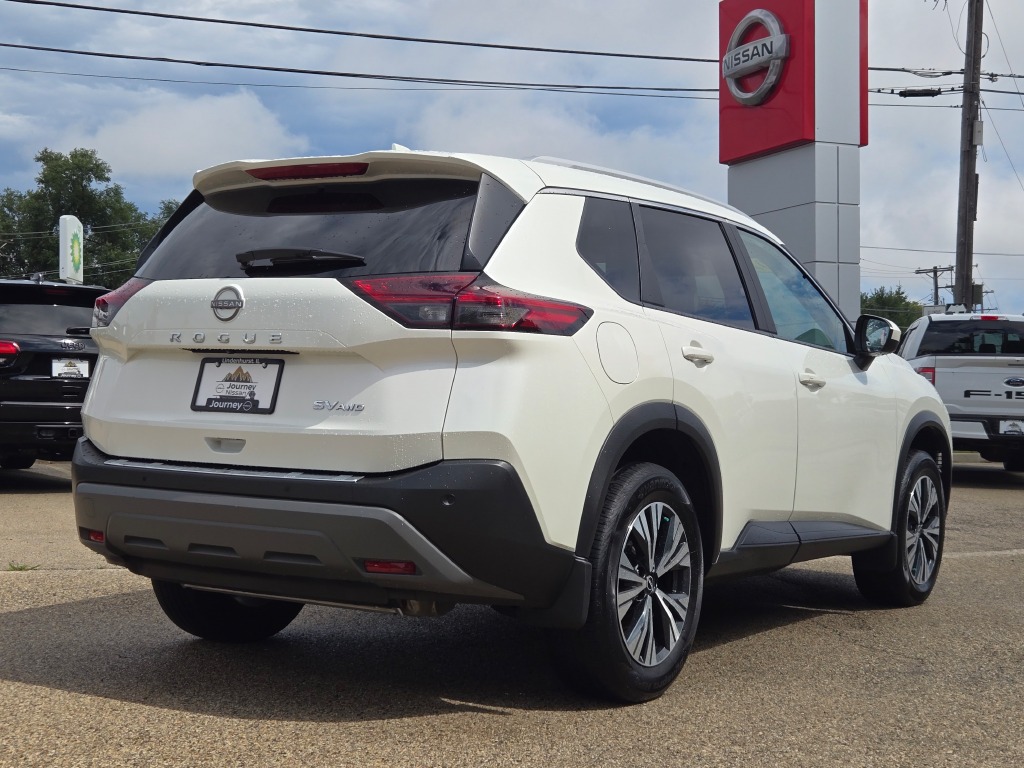Used 2023 White Nissan SV image 12