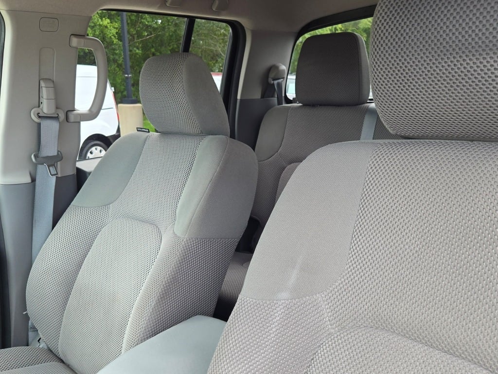 Used 2015 Black Nissan SV image 22
