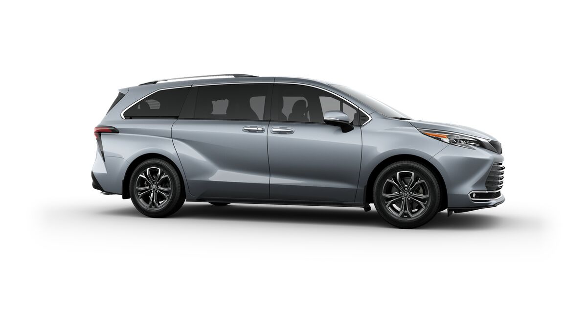 2025 Toyota Sienna Platinum photo 11