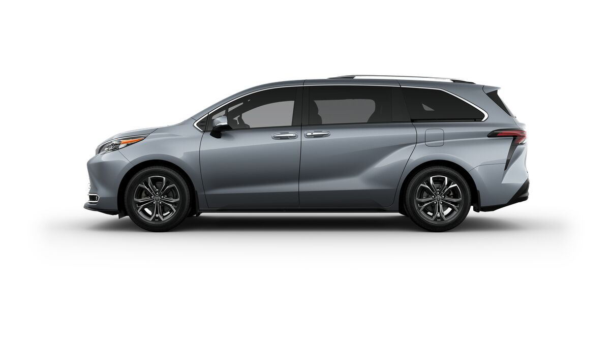 2025 Toyota Sienna Platinum photo 3