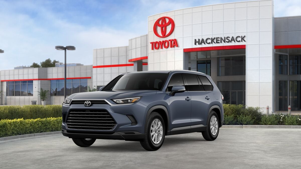 White (Cloud) 2026 Toyota Grand Highlander XLE AWD SUV / Crossover All-Wheel Drive 8-Speed Automatic
