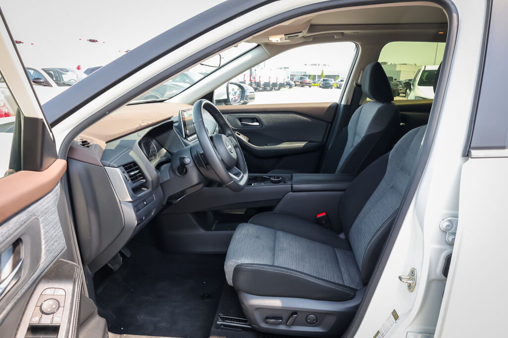 used 2023 Nissan Rogue car, priced at $34,598