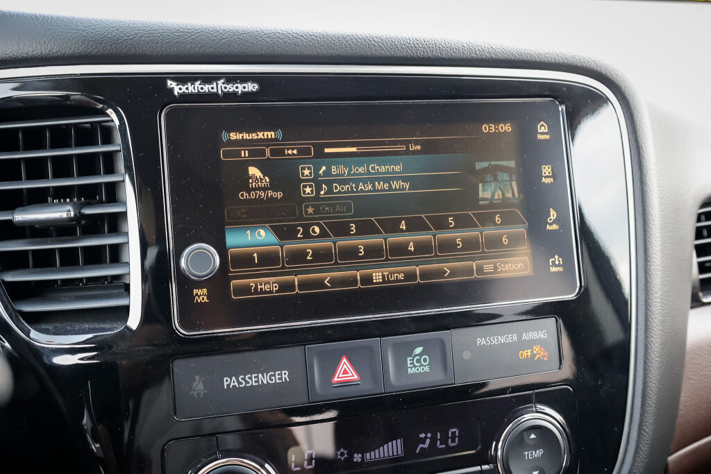 used 2018 Mitsubishi Outlander PHEV car