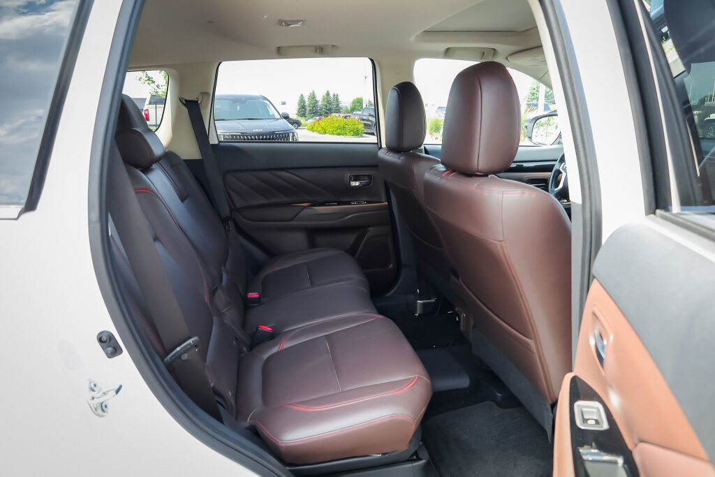 used 2018 Mitsubishi Outlander PHEV car