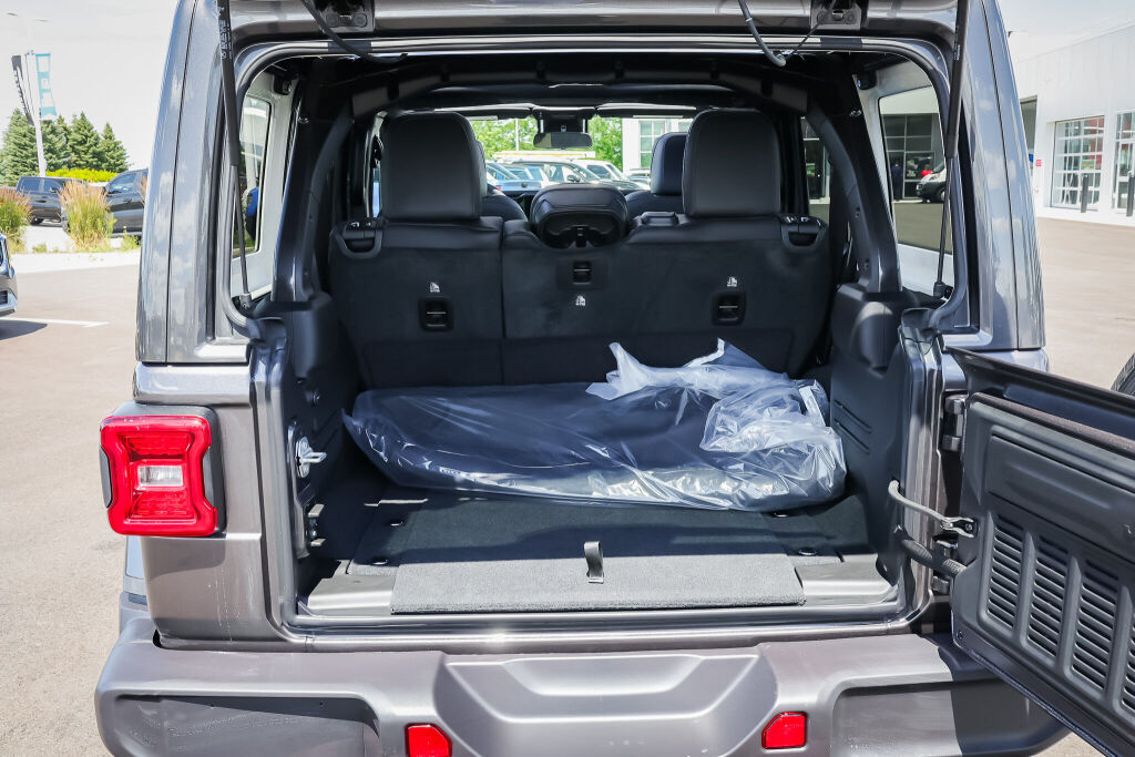 new 2025 Jeep Wrangler car, priced at $69,794
