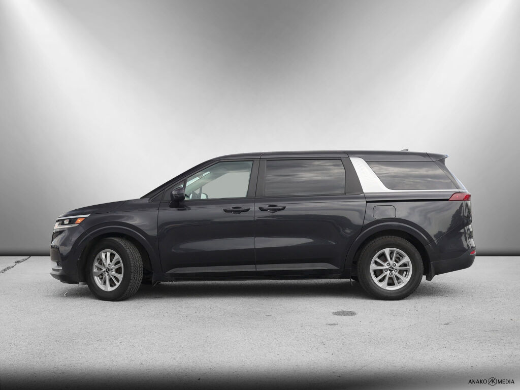 used 2024 Kia Carnival car, priced at $40,999