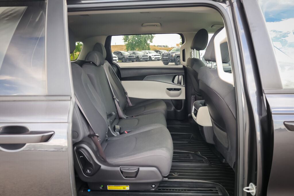used 2024 Kia Carnival car, priced at $40,999