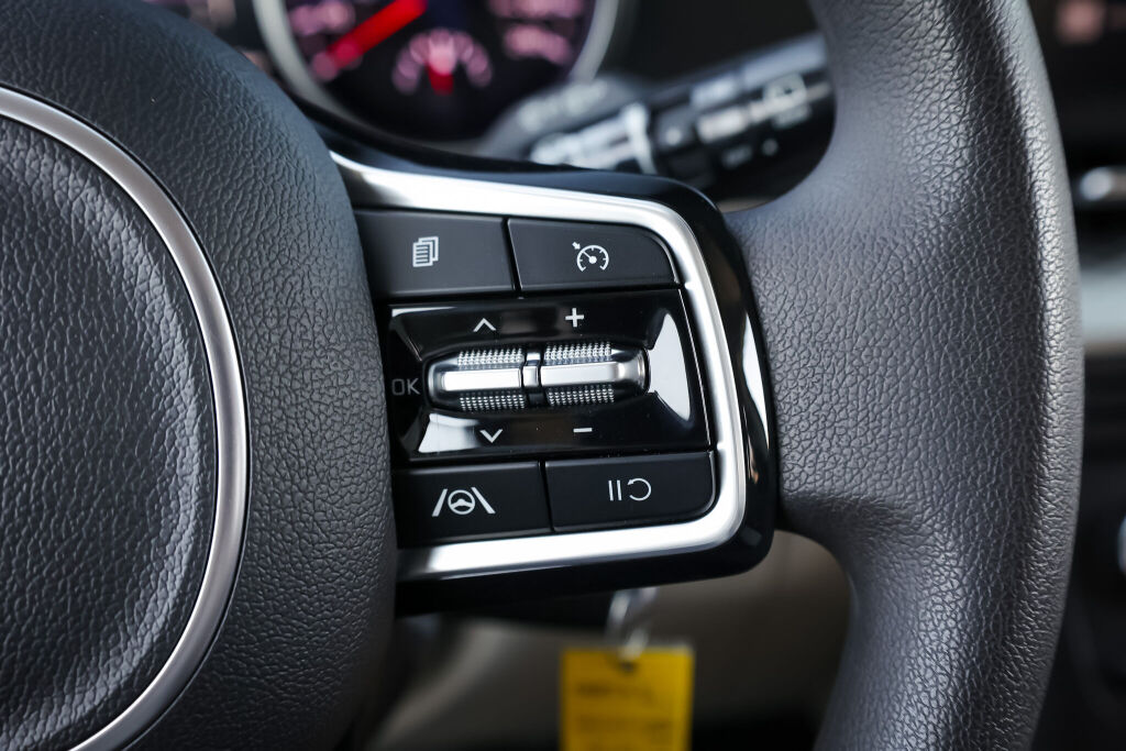 used 2024 Kia Carnival car, priced at $43,598