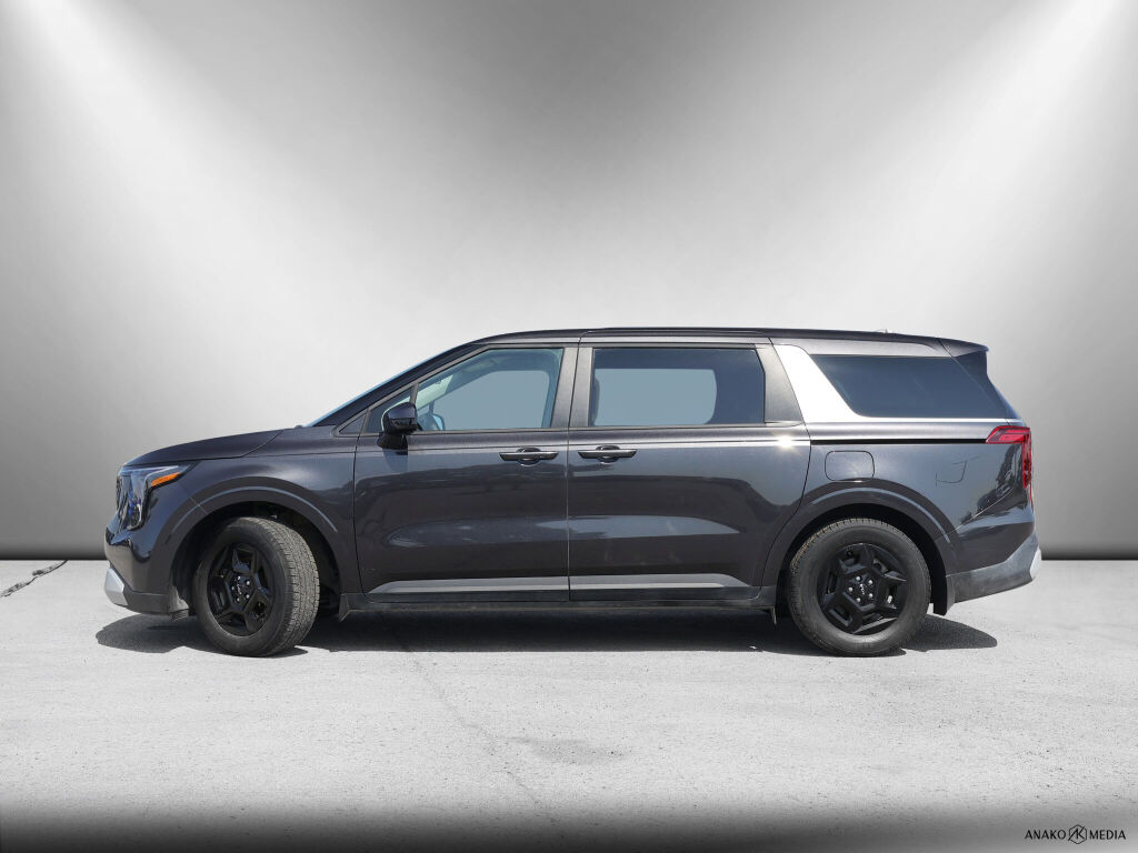 used 2025 Kia Carnival car, priced at $47,598