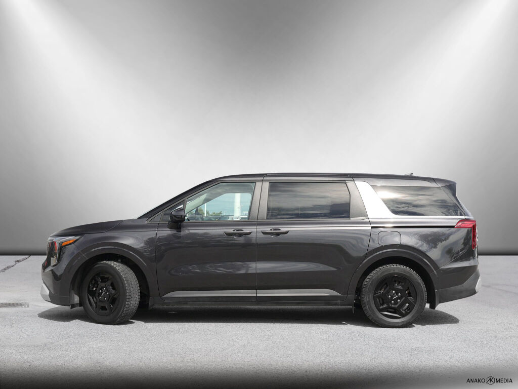 used 2025 Kia Carnival car, priced at $47,598