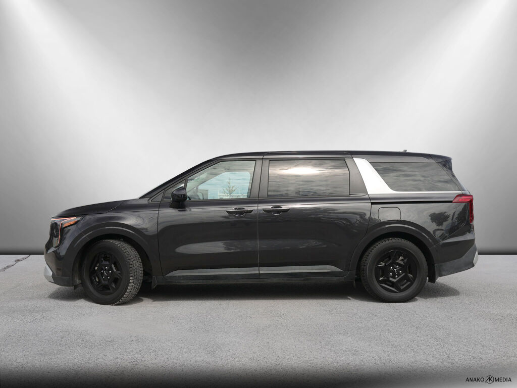 used 2025 Kia Carnival car, priced at $47,598